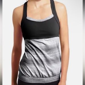 NWOT Athleta Stride Crunch and Punch tank sz Small